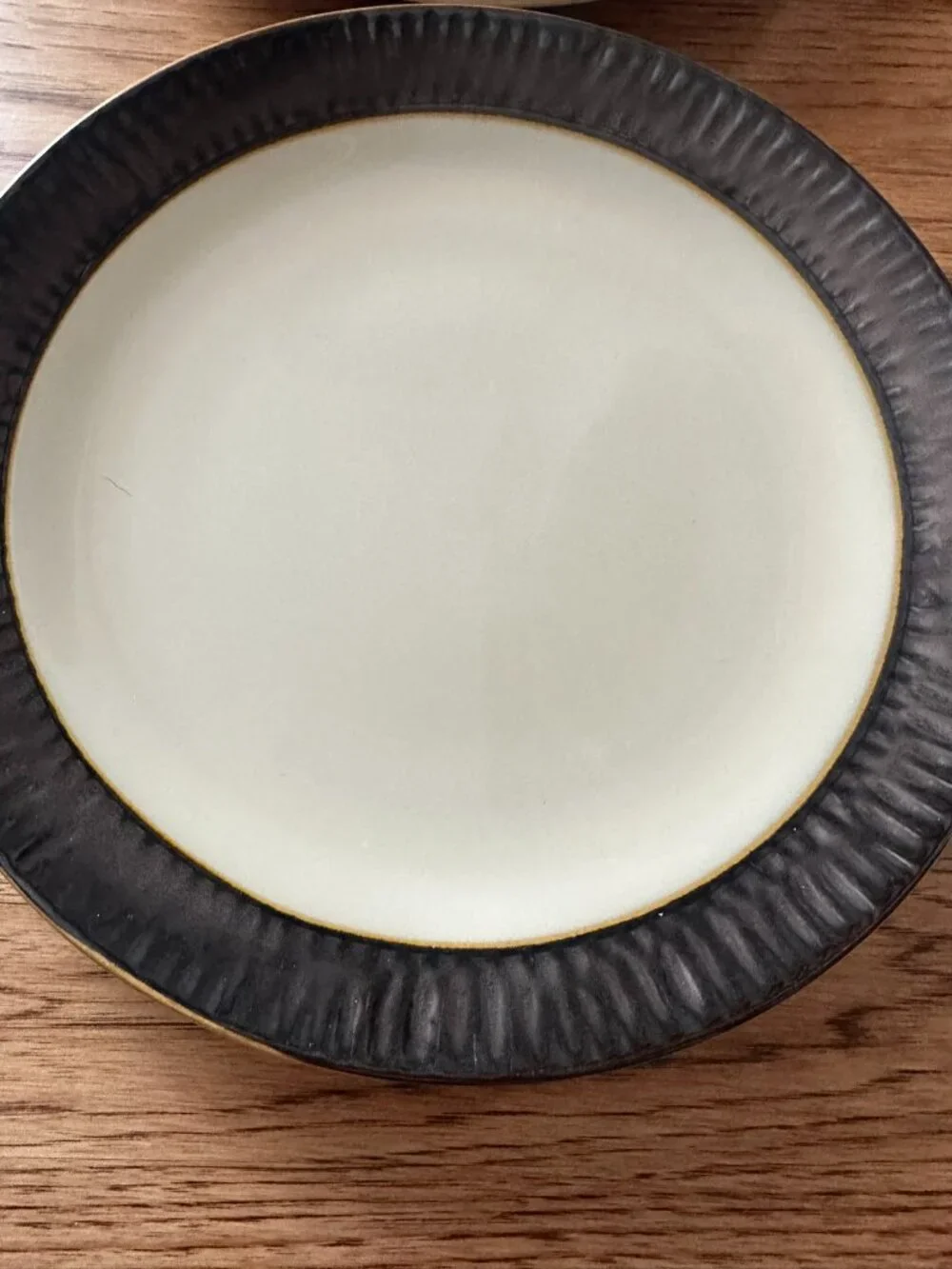Crate & Barrel | Scavo Set of 2 Dinner Plates Embossed Metallic Brown Border